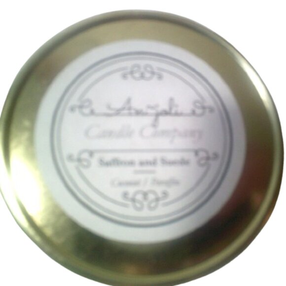 Candle Company Saffron & Suede scented candle with Coconut/paraffin NIP 4.0oz - Picture 2 of 3